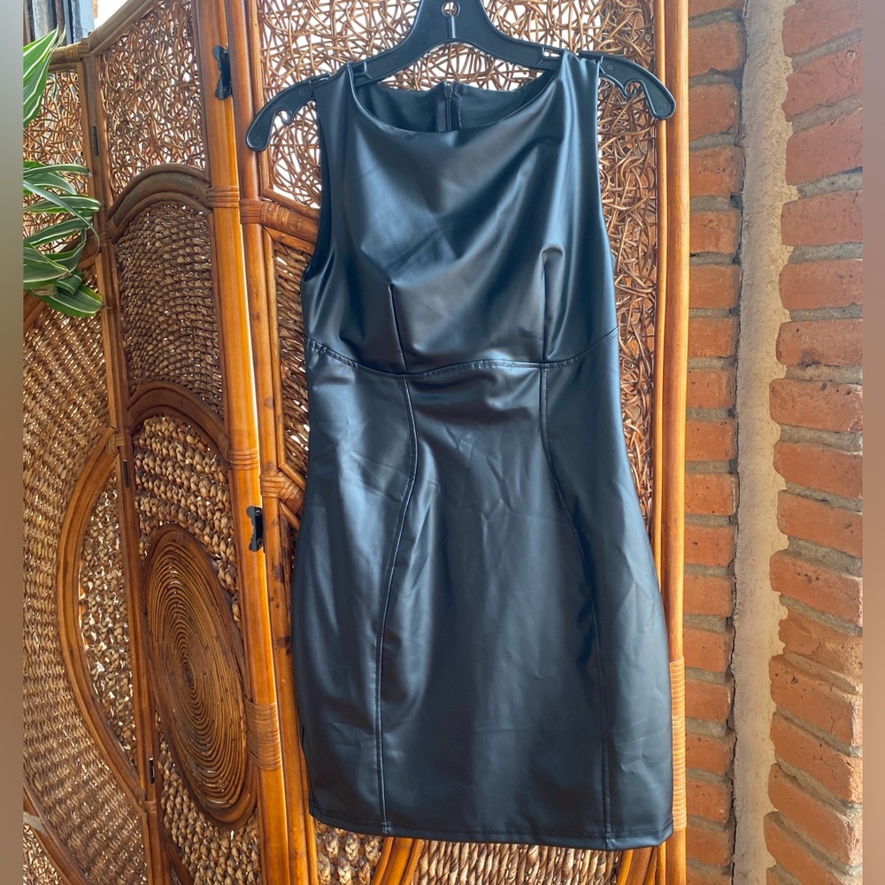 Elegant Black Sleeveless Mini Faux Leather Dress. Size S Excellent Condition!